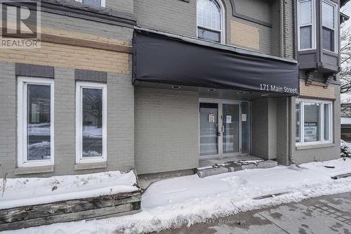 171 Main St, Newmarket, ON - Outdoor With Facade