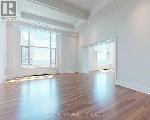 5404 - 311 Bay Street, Toronto, ON - Indoor Photo Showing Other Room