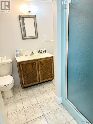 121 St-Aubin Ave, Moonbeam, ON - Indoor Photo Showing Bathroom