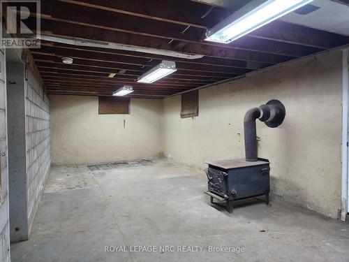 1410 Balfour Street, Pelham, ON - Indoor Photo Showing Basement