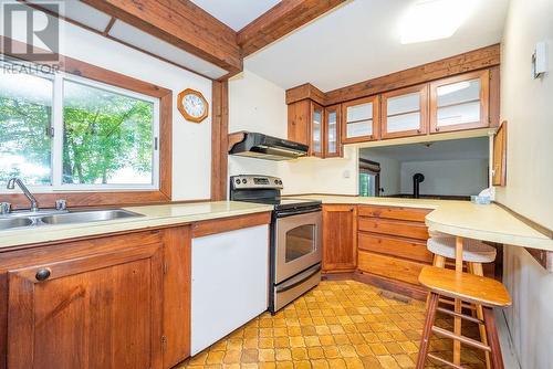 116 Lau-Ren Road, Laurentian Hills, ON - Indoor Photo Showing Kitchen With Double Sink