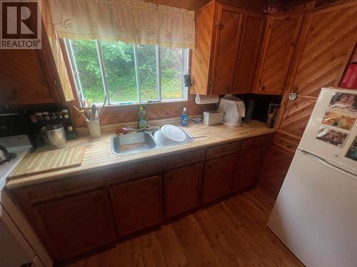 9 Wintertickle Road, Cottrell'S Cove, NL - Indoor Photo Showing Kitchen With Double Sink