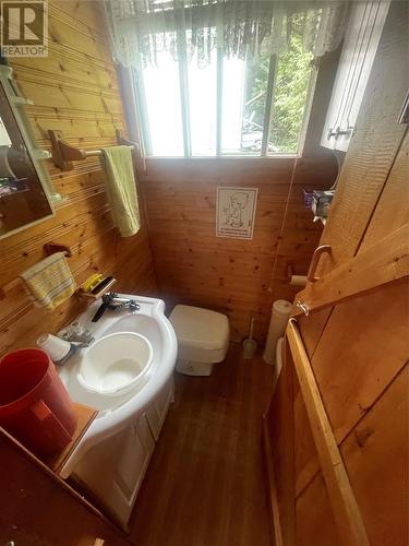 9 Wintertickle Road, Cottrell'S Cove, NL - Indoor Photo Showing Bathroom