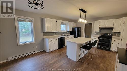 386 Glencairn Dr, Moncton, NB - Indoor Photo Showing Kitchen With Double Sink