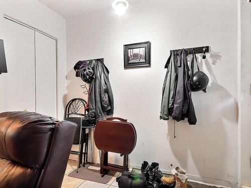 Salon - 104 Rue Gaby-Bernier, Chambly, QC - Indoor Photo Showing Living Room
