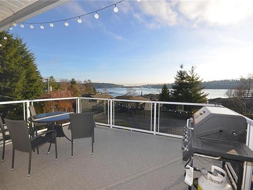 3037 Hammond Bay Rd, Nanaimo, BC - Outdoor With Body Of Water