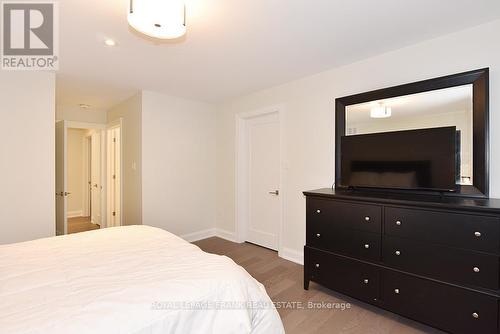 14 Avalon Dr, Kawartha Lakes, ON - Indoor Photo Showing Bedroom
