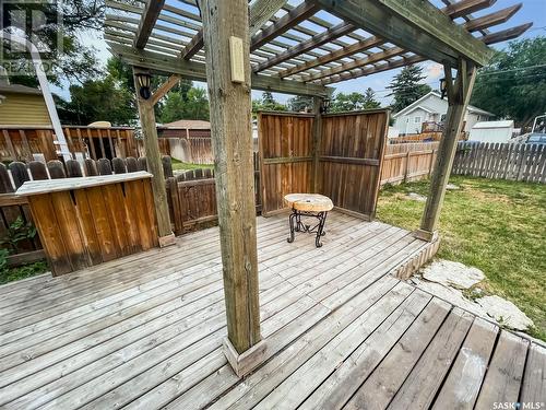 307 9Th Avenue Nw, Swift Current, SK - Outdoor With Deck Patio Veranda With Exterior