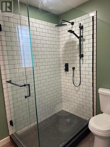 5723 Richards Crescent, Vernon, BC - Indoor Photo Showing Bathroom