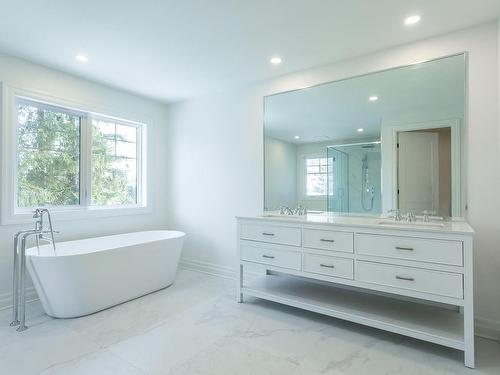 Ensuite bathroom - 58 Crois. Fairlawn, Beaconsfield, QC - Indoor Photo Showing Bathroom