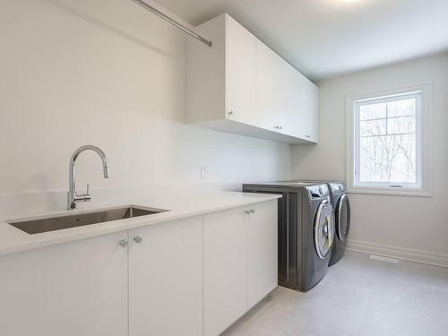Salle de lavage - 58 Crois. Fairlawn, Beaconsfield, QC - Indoor Photo Showing Laundry Room