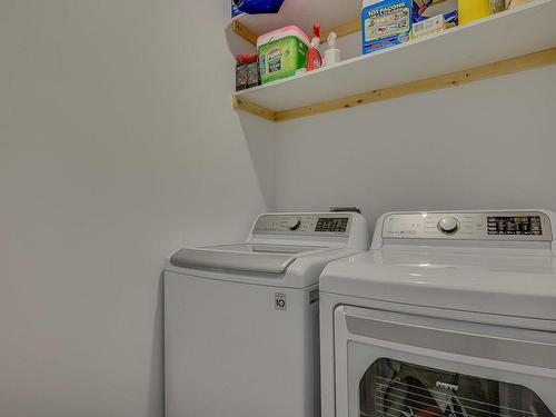 Laundry room - 121 Rue Félix-Leclerc, Sainte-Sophie, QC - Indoor Photo Showing Laundry Room