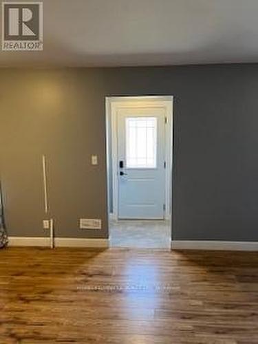 4848 Duke Ave, Niagara Falls, ON - Indoor Photo Showing Other Room