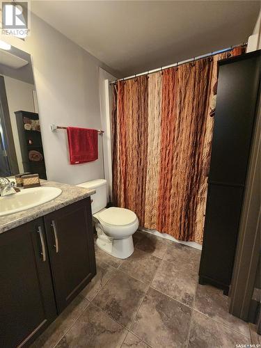 307 2141 Larter Road, Estevan, SK - Indoor Photo Showing Bathroom