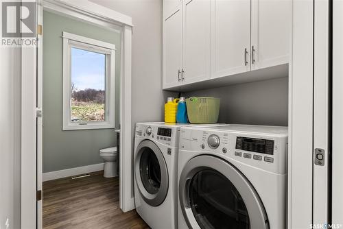 332 Mihr Bay, Sun Dale, SK - Indoor Photo Showing Laundry Room