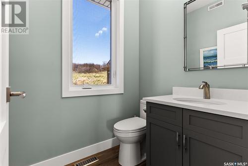 332 Mihr Bay, Sun Dale, SK - Indoor Photo Showing Bathroom