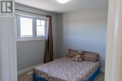 18 Farmington Cres, Belleville, ON - Indoor Photo Showing Bedroom