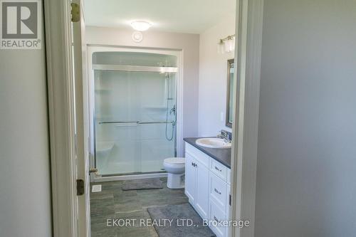 18 Farmington Cres, Belleville, ON - Indoor Photo Showing Bathroom