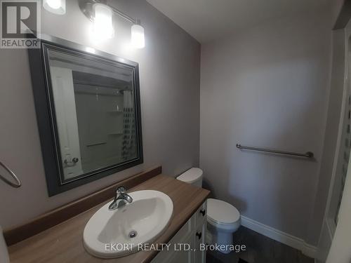 18 Farmington Crescent, Belleville, ON - Indoor Photo Showing Bathroom