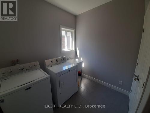 18 Farmington Crescent, Belleville, ON - Indoor Photo Showing Laundry Room