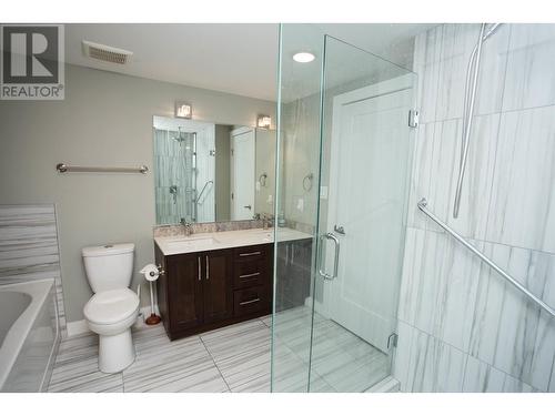 126 2055 Ingledew Street, Prince George, BC - Indoor Photo Showing Bathroom