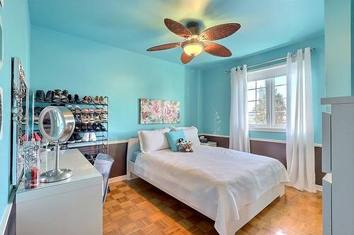 Chambre Ã Â coucher - 925 Rue Des Tulipes, La Prairie, QC - Indoor Photo Showing Bedroom