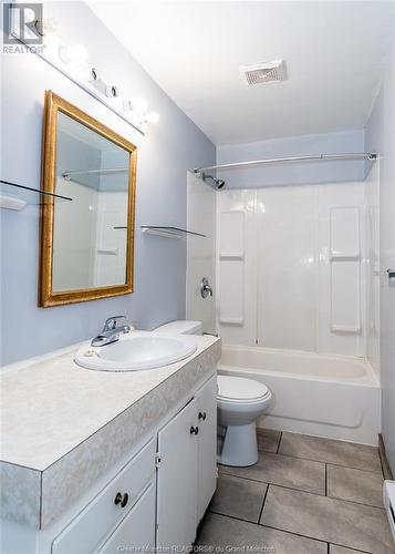 50-52 Brydges, Moncton, NB - Indoor Photo Showing Bathroom