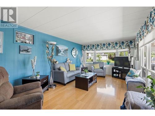 5484 25 Avenue Unit# 79, Vernon, BC - Indoor Photo Showing Living Room