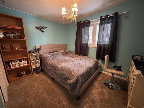 181 Whyte Avenue, Dryden, ON - Indoor Photo Showing Bedroom