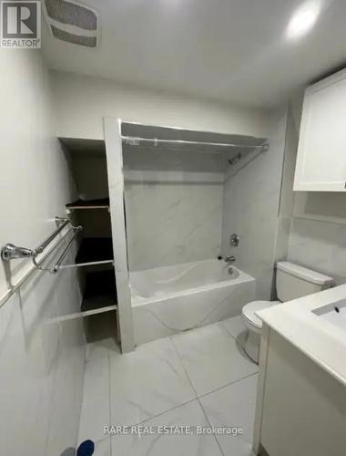 Lower - 30 Heathrow Court, Markham, ON - Indoor Photo Showing Bathroom