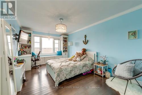 43 Third Rd E, Hamilton, ON - Indoor Photo Showing Bedroom
