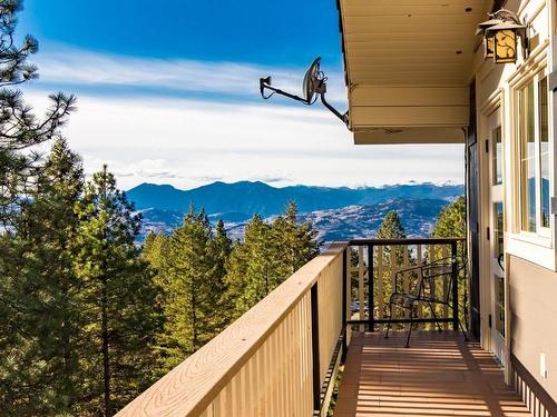 205 Peregrine Court, Osoyoos, BC - Outdoor With Exterior