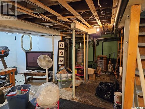 428 Fairford Street E, Moose Jaw, SK - Indoor Photo Showing Basement
