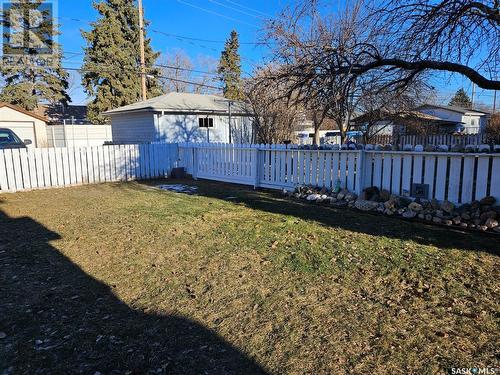 428 Fairford Street E, Moose Jaw, SK - Outdoor