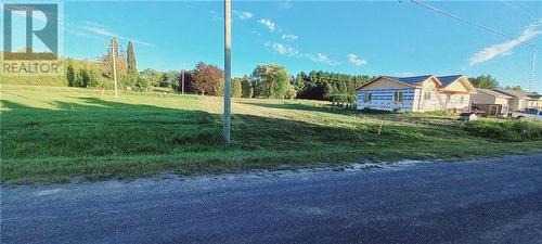 10 Ross Park Road, Maxville, ON 