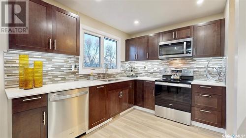 199 Church Drive, Regina, SK - Indoor Photo Showing Kitchen With Double Sink
