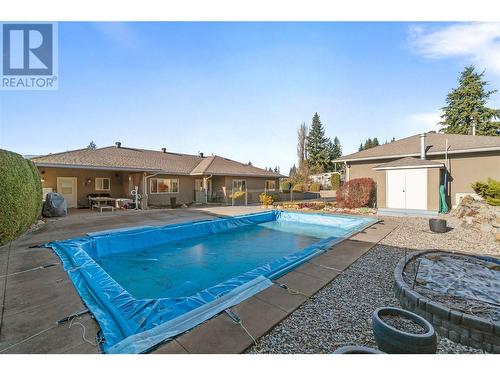 2700 25 Street Ne, Salmon Arm, BC - Outdoor With In Ground Pool With Backyard With Exterior