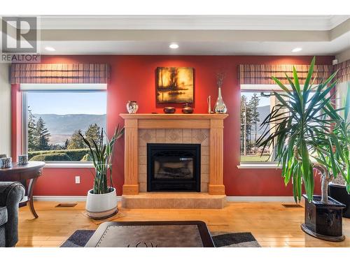 2700 25 Street Ne, Salmon Arm, BC - Indoor Photo Showing Living Room With Fireplace