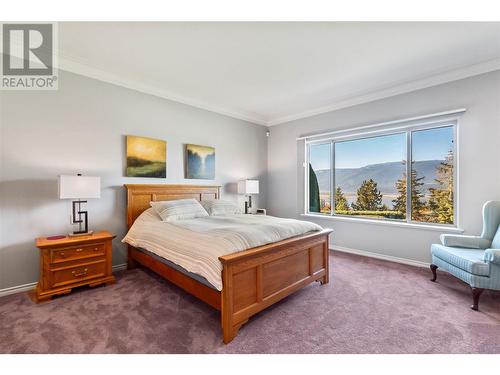 2700 25 Street Ne, Salmon Arm, BC - Indoor Photo Showing Bedroom