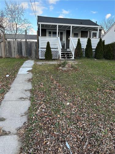 Large front yard - 44 Keele Street, St. Catharines, ON - Outdoor With Facade