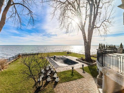 Bachelor - 22 Rue Lakeshore, Beaconsfield, QC - Outdoor With Body Of Water With View