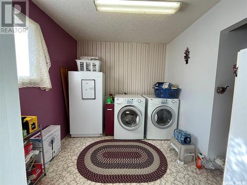 500 Reed Street, Morse, SK - Indoor Photo Showing Laundry Room