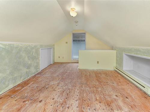 528 Paradise St, Esquimalt, BC - Indoor Photo Showing Other Room