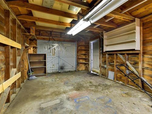 528 Paradise St, Esquimalt, BC - Indoor Photo Showing Basement