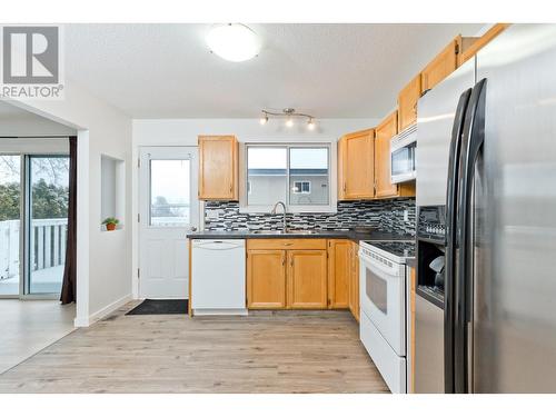 4879 Princeton Avenue, Peachland, BC - Indoor Photo Showing Kitchen With Double Sink