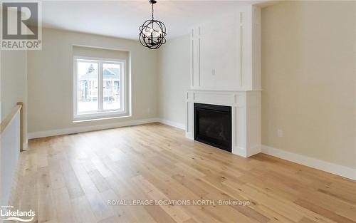 19 Gordon Cres, Meaford, ON - Indoor With Fireplace