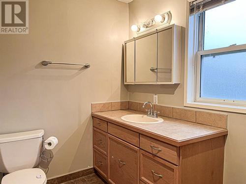 8803 Gala Crescent, Osoyoos, BC - Indoor Photo Showing Bathroom