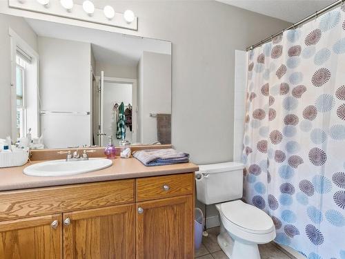 1590 West Kelowna Road, West Kelowna, BC - Indoor Photo Showing Bathroom