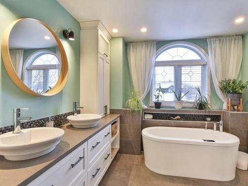 Bathroom - 191 Rue Chagnon, Saint-Jean-Sur-Richelieu, QC - Indoor Photo Showing Bathroom