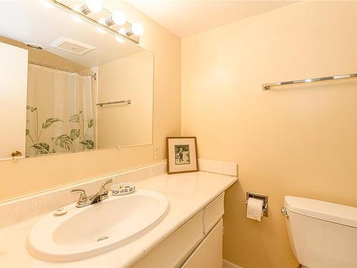 407-647 Michigan St, Victoria, BC - Indoor Photo Showing Bathroom
